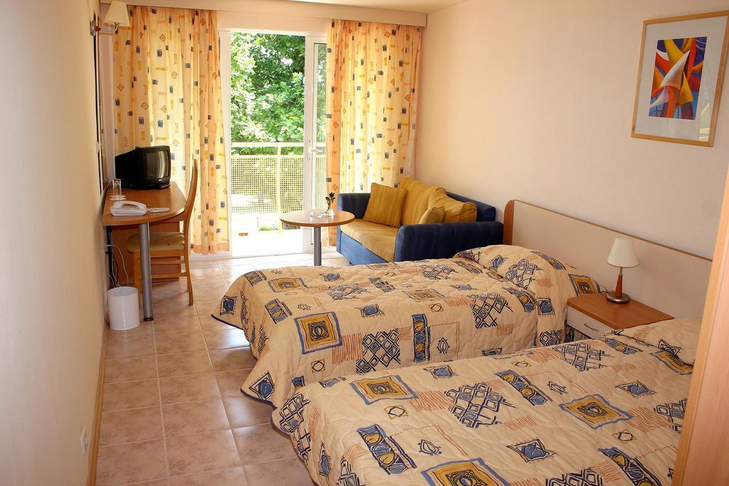 Hotel Orhidea البينا الغرفة الصورة