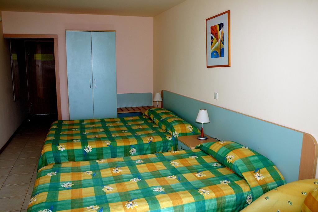 Hotel Orhidea البينا الغرفة الصورة
